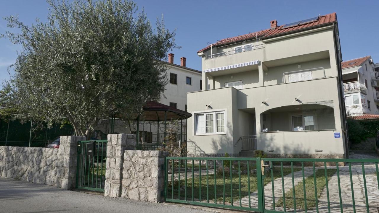 Apartments Bestak Krk Town Dış mekan fotoğraf