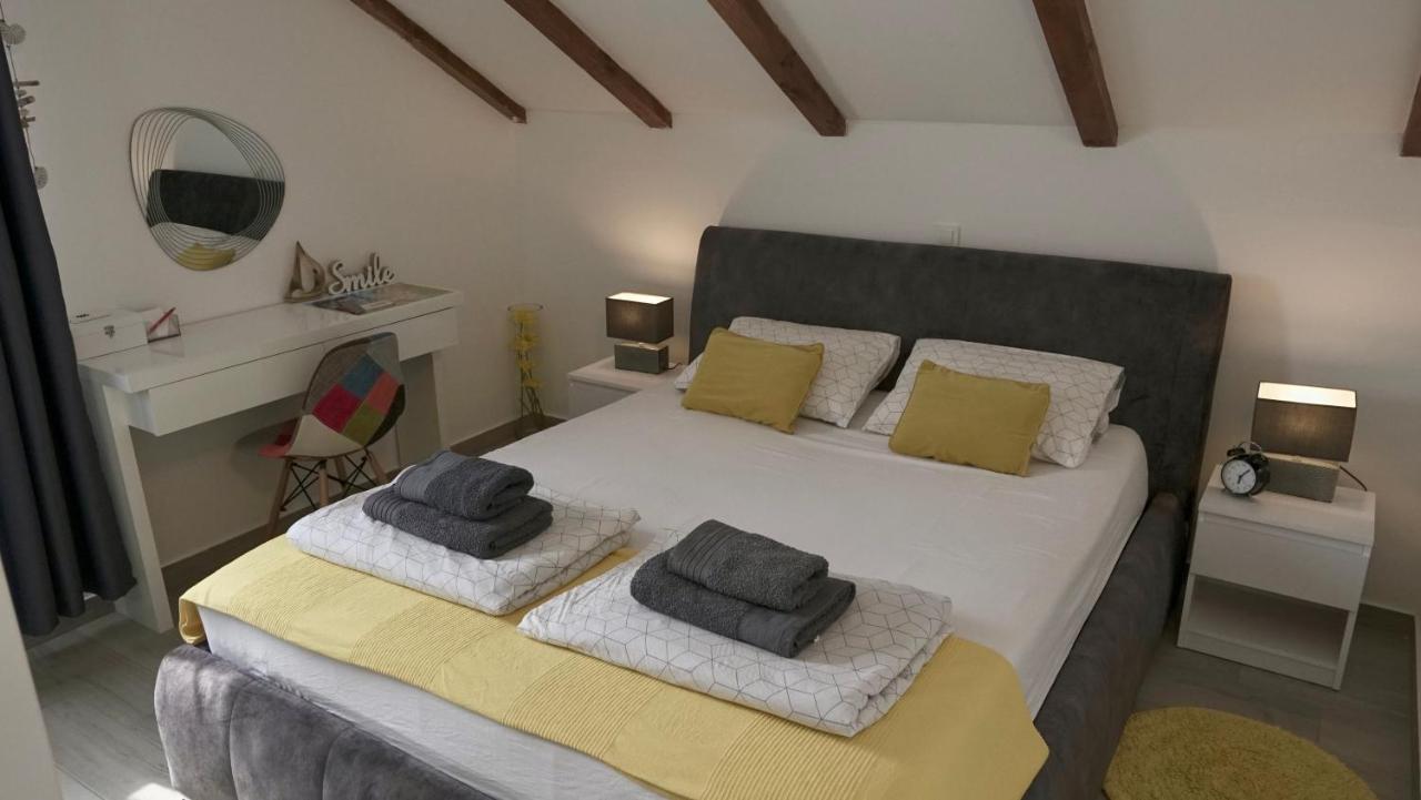 Apartments Bestak Krk Town Dış mekan fotoğraf